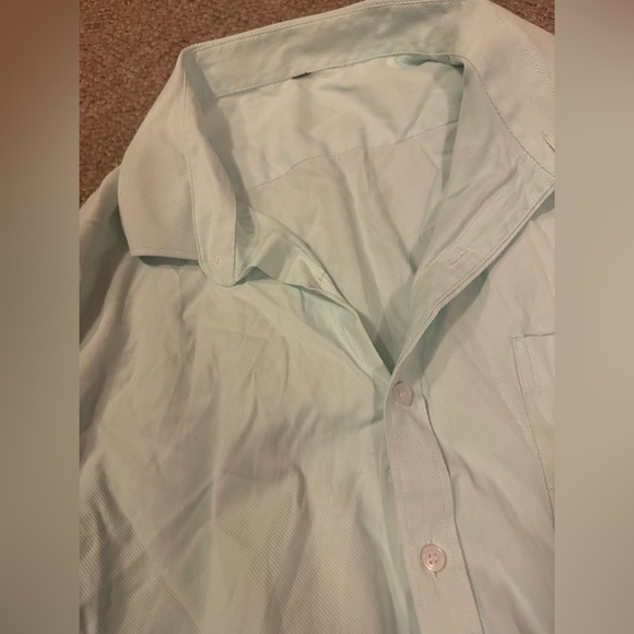 Light green dress shirt Size L - Picture 2 of 3